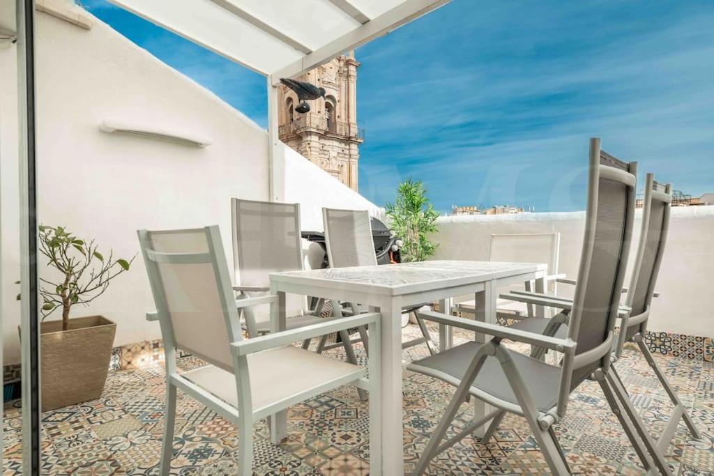 Private Terrace, Barbecue & Cathedral View By Rems Daire Málaga Dış mekan fotoğraf