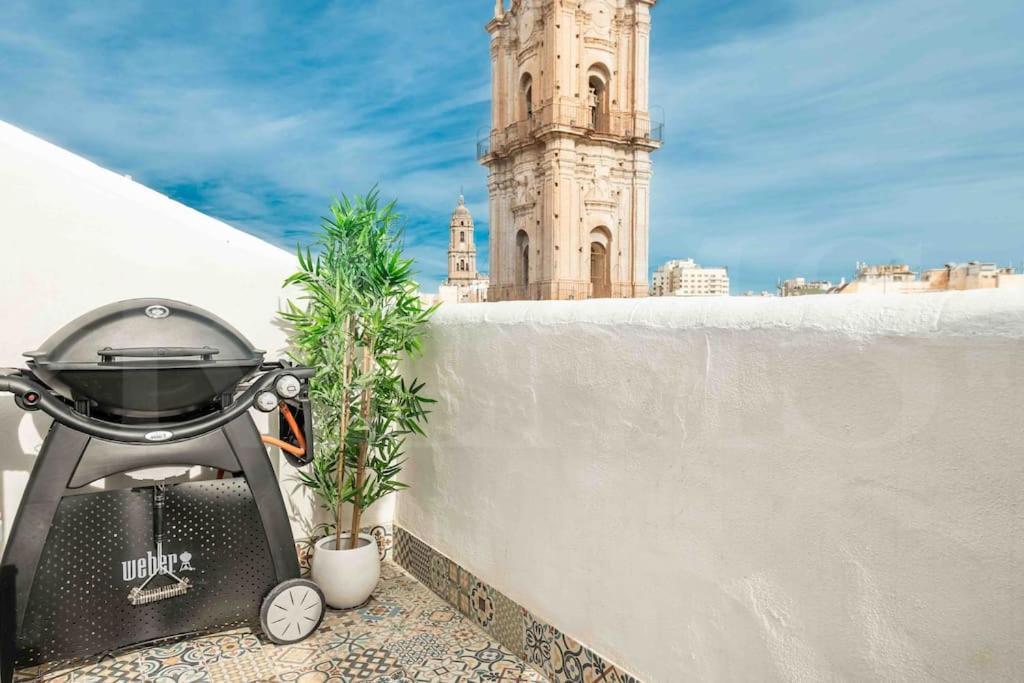 Private Terrace, Barbecue & Cathedral View By Rems Daire Málaga Dış mekan fotoğraf