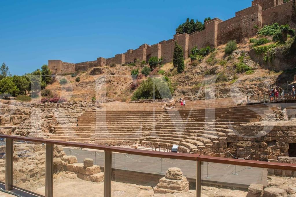 Private Terrace, Barbecue & Cathedral View By Rems Daire Málaga Dış mekan fotoğraf