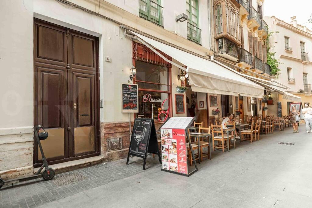 Private Terrace, Barbecue & Cathedral View By Rems Daire Málaga Dış mekan fotoğraf